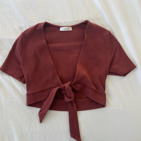 Em Rata Top - Picture 1 of 2